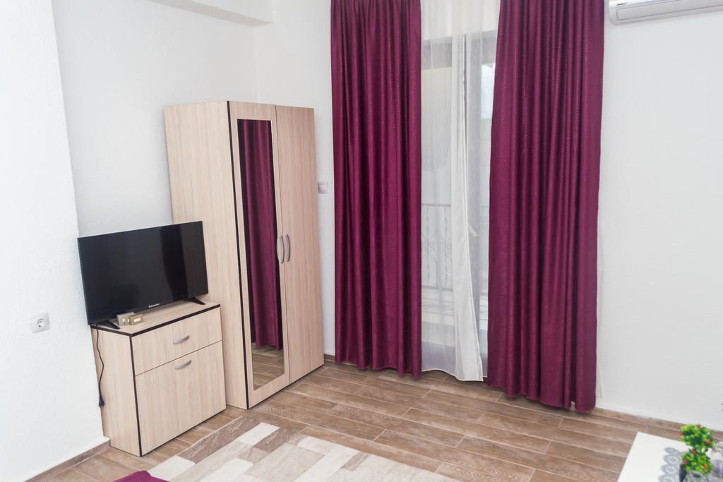 Bed&Breakfast Delikates Stojakovo Eksteriør billede