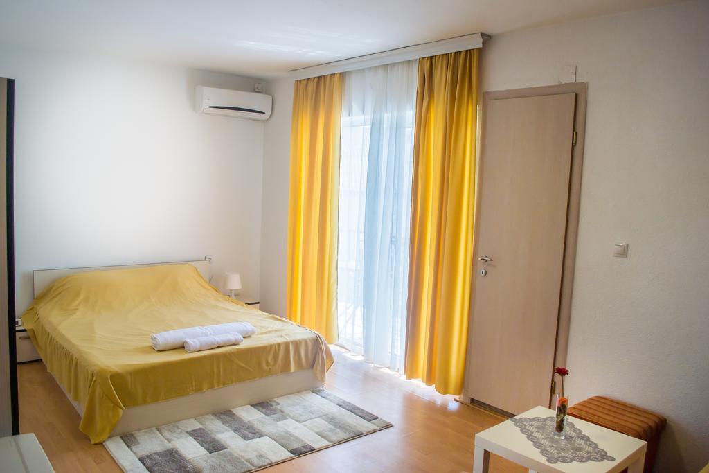 Bed&Breakfast Delikates Stojakovo Eksteriør billede